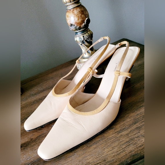 Neiman Marcus Luxury Kitten Heel Genuine Buttery Leather Slingback Shoes TanUS 9 - Picture 16 of 16